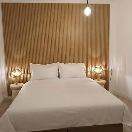 Marina White Titanic Appartement *